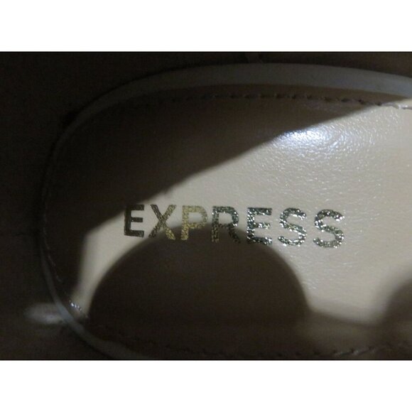 Express Cream Patent Leather Removable Chain Embellished Closure pumps size 7 - Picture 14 of 15